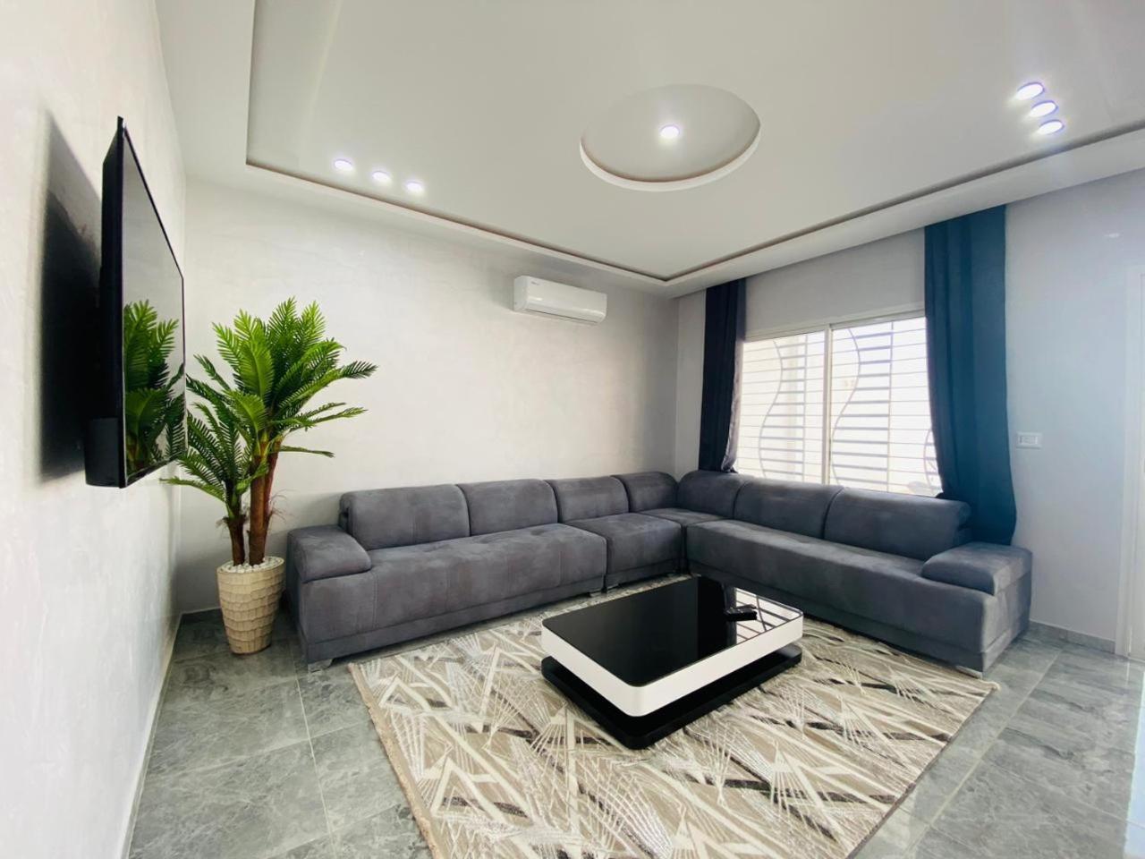 Essra Villa *
